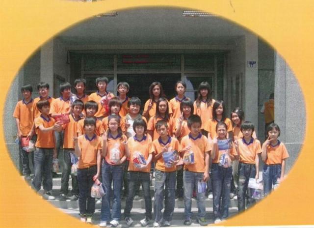 https://www.hzps.hlc.edu.tw/uploads/tadgallery/2016_04_30/238_第四十屆-甲班.jpg 