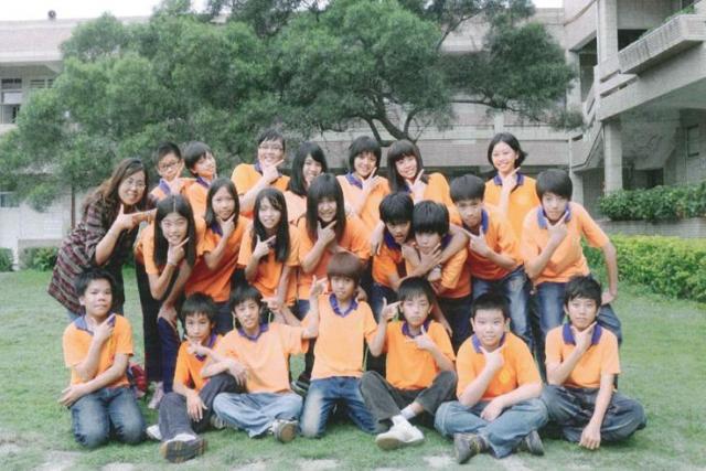 https://www.hzps.hlc.edu.tw/uploads/tadgallery/2016_04_30/303_第四十屆-丁班.jpg 